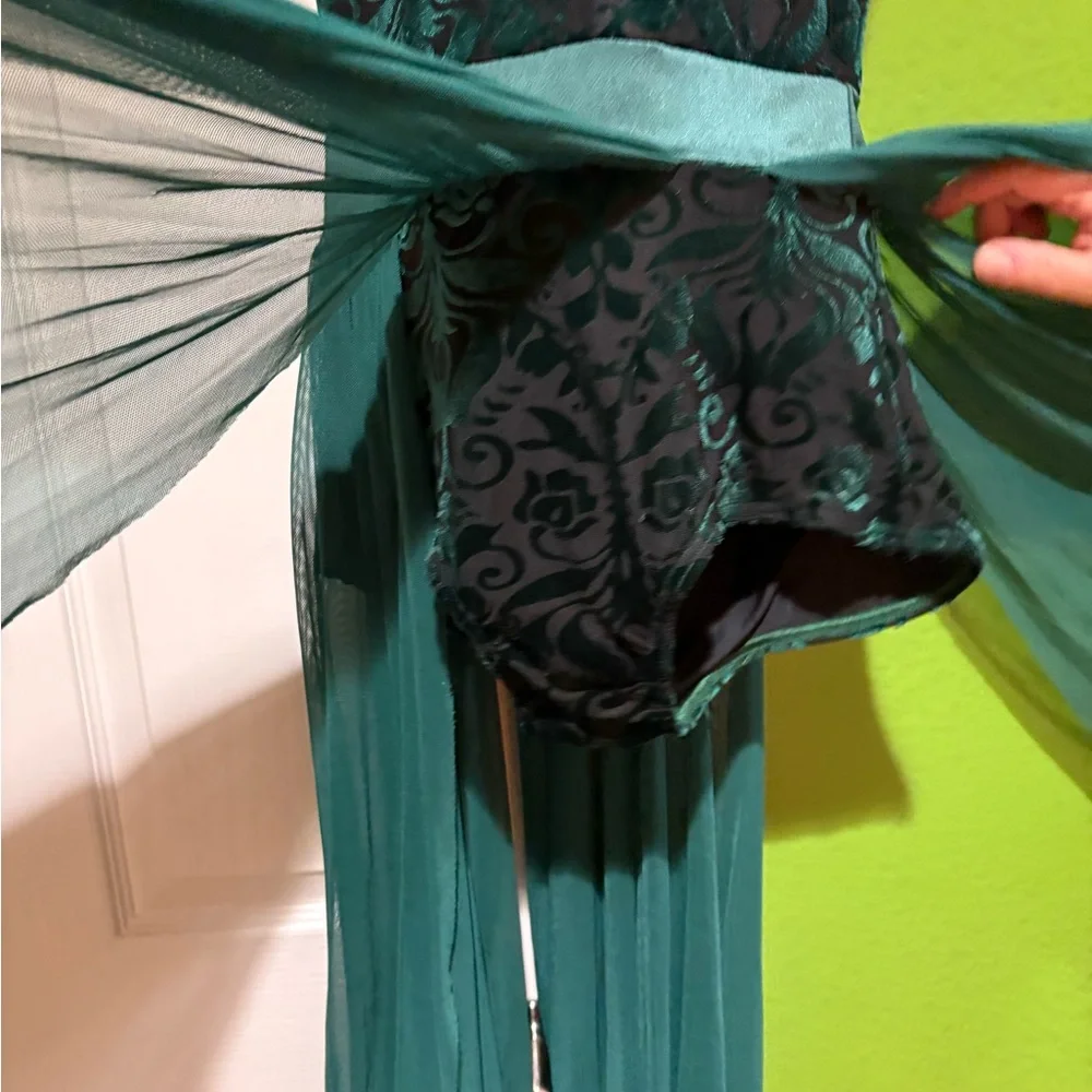 Elegant Black and Hunter Green Dance Costume Dress w attached leotard. - Picture 2 of 4